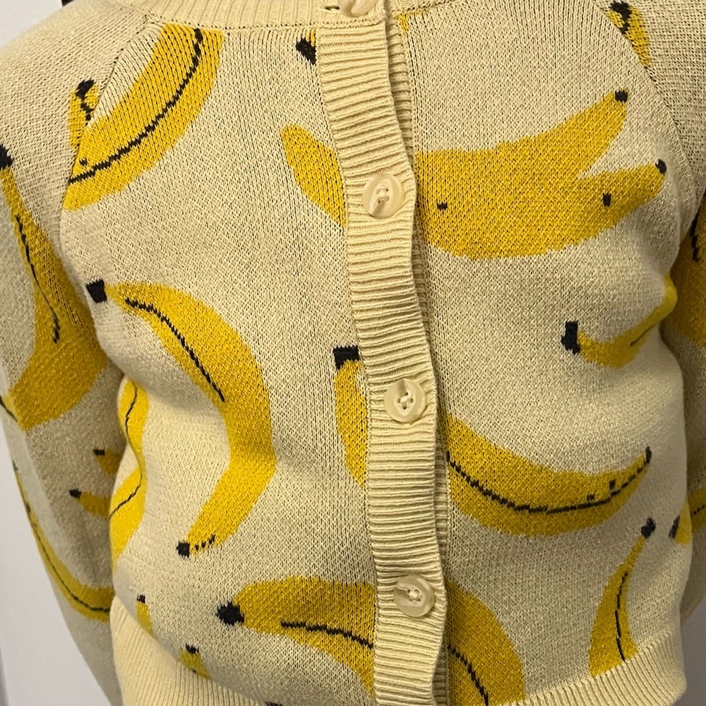 Tea banana sweater (to cute for words)